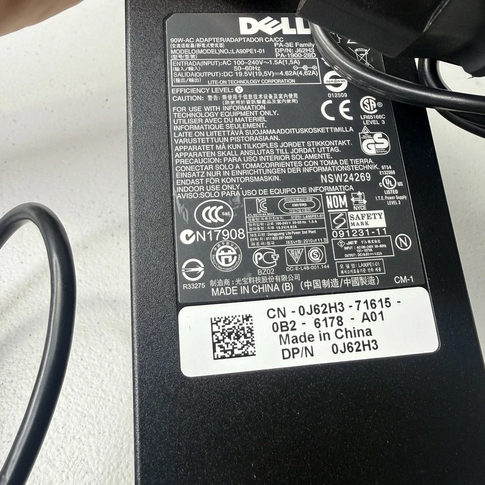 Genuine DELL 90W LA90PE1-01 AC Adapter 19.5V 4.62A Power Charger with Power Cord
